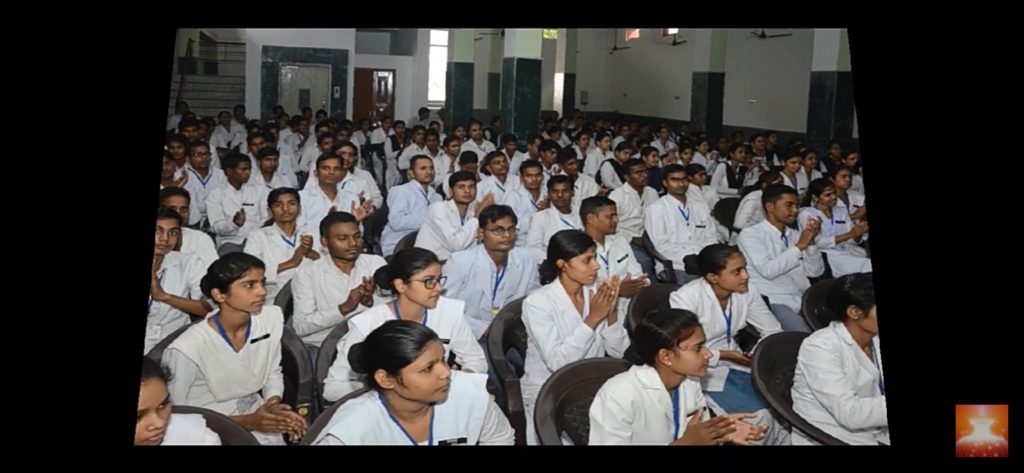 एस. एस इंस्टिट्यूट ऑफ़ नर्सिंग एंड पैरामेडिकल्स में बच्चों के लिए प्रोग्राम स्वामीनाथन भाई जी Hardoi (UP)